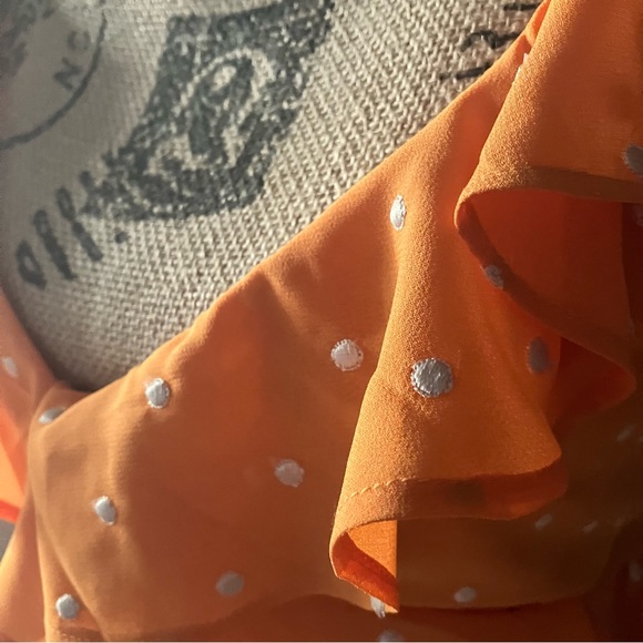 ☀️PRIVACY PLEASE 🌞 tangerine wrap top - Picture 3 of 12